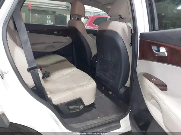 5XYPG4A32HG252350 2017 KIA SORENTO - Image 8