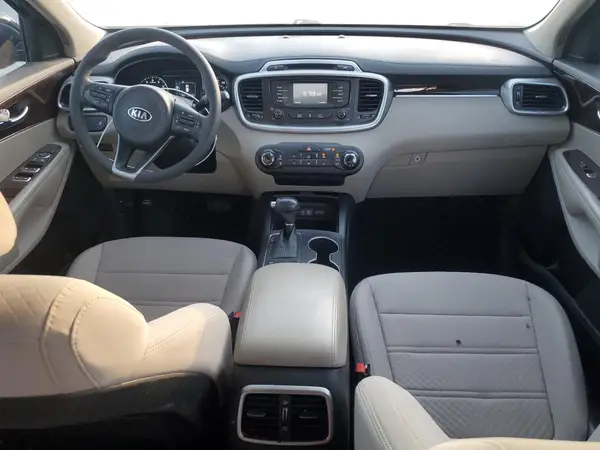 5XYPG4A32HG253319 2017 KIA SORENTO - Image 8