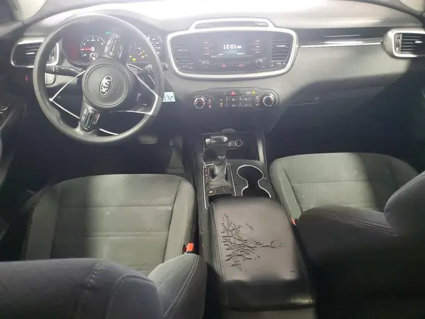 5XYPG4A32HG255717 2017 KIA SORENTO - Image 8