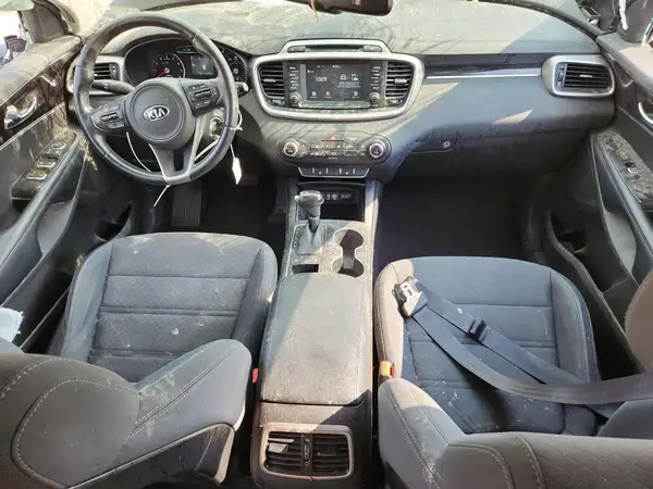 5XYPG4A32HG256205 2017 KIA SORENTO - Image 8