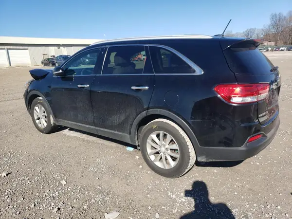 5XYPG4A32HG264627 2017 KIA SORENTO - Image 2