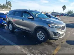 5XYPG4A32HG266765 2017 KIA SORENTO
