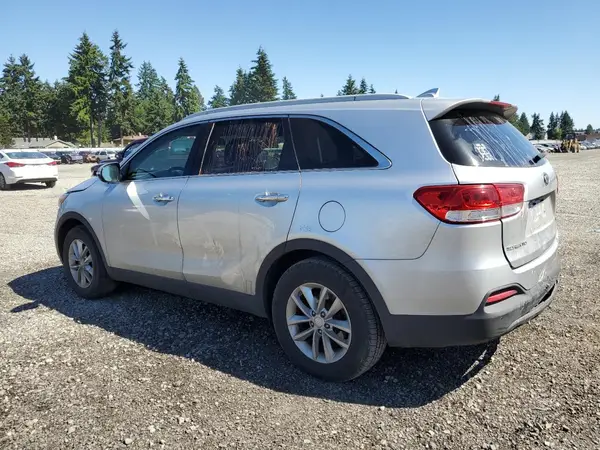 5XYPG4A32HG270704 2017 KIA SORENTO - Image 2
