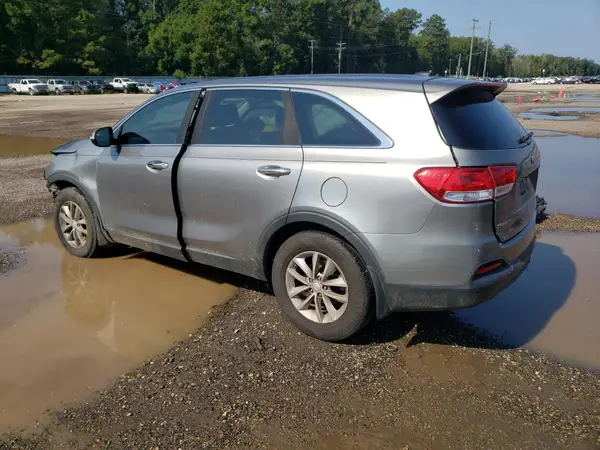 5XYPG4A32HG271674 2017 KIA SORENTO - Image 2