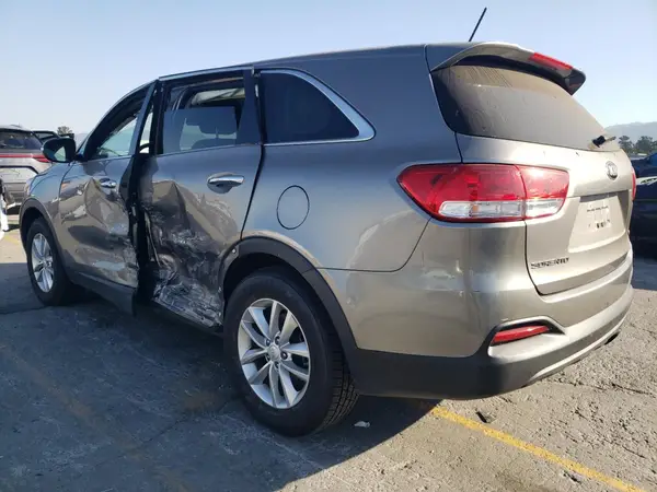 5XYPG4A32HG278642 2017 KIA SORENTO - Image 2