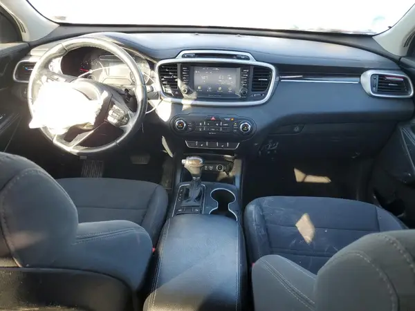 5XYPG4A32HG279824 2017 KIA SORENTO - Image 8