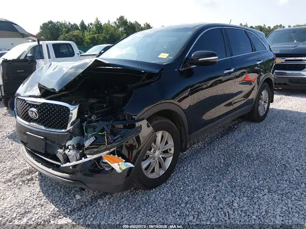 5XYPG4A32HG283324 2017 KIA SORENTO - Image 2