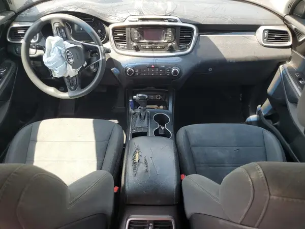 5XYPG4A32HG283873 2017 KIA SORENTO - Image 8