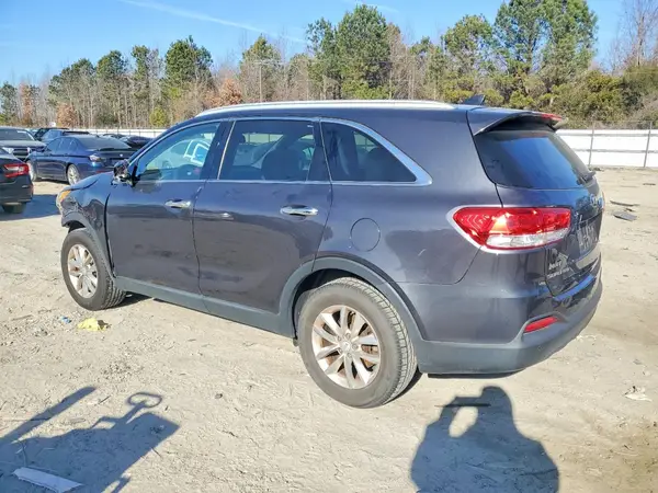 5XYPG4A32HG284411 2017 KIA SORENTO - Image 2