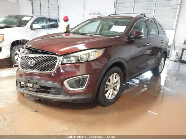 5XYPG4A32HG287342 2017 KIA SORENTO - Image 2
