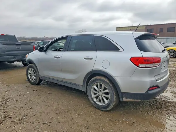 5XYPG4A32HG293030 2017 KIA SORENTO - Image 2
