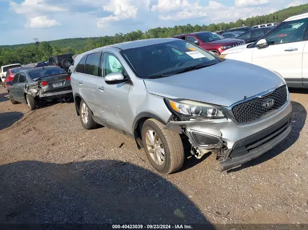 5XYPG4A32HG293755 2017 KIA SORENTO - Image 1