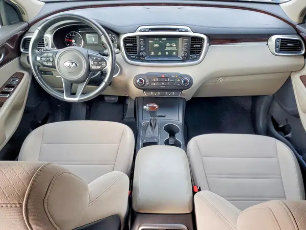 5XYPG4A32HG330383 2017 KIA SORENTO - Image 8