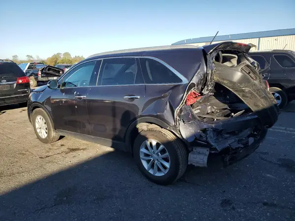 5XYPG4A32HG332425 2017 KIA SORENTO - Image 2