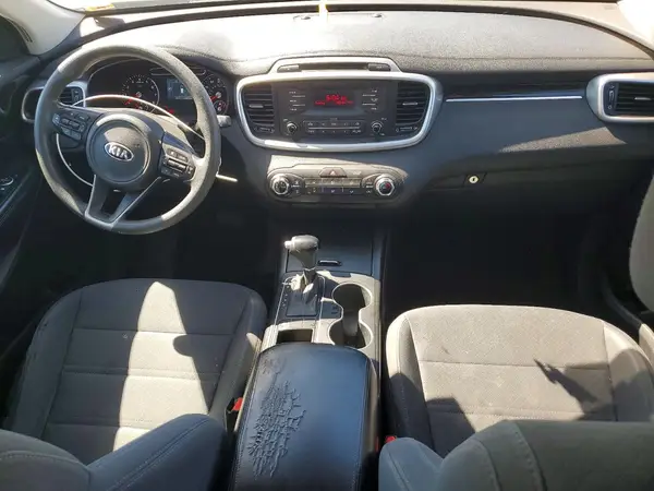 5XYPG4A32HG335146 2017 KIA SORENTO - Image 8