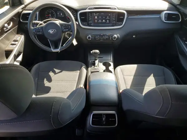 5XYPG4A32JG340529 2018 KIA SORENTO - Image 8