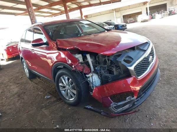 5XYPG4A32JG340689 2018 KIA SORENTO - Image 1