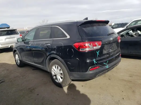 5XYPG4A32JG344869 2018 KIA SORENTO - Image 2