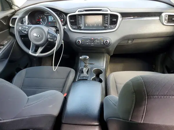 5XYPG4A32JG346492 2018 KIA SORENTO - Image 8