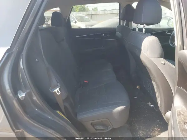 5XYPG4A32JG368024 2018 KIA SORENTO - Image 8