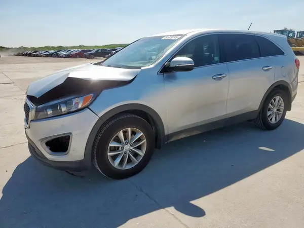 5XYPG4A32JG372767 2018 KIA SORENTO - Image 1