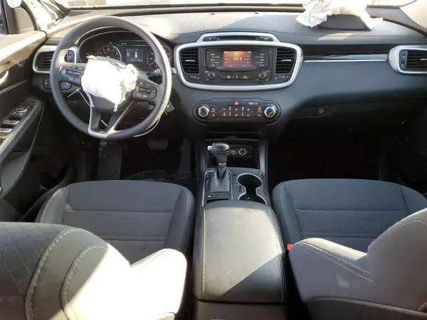 5XYPG4A32JG385633 2018 KIA SORENTO - Image 8