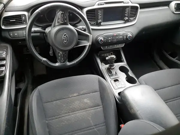 5XYPG4A32JG386958 2018 KIA SORENTO - Image 8