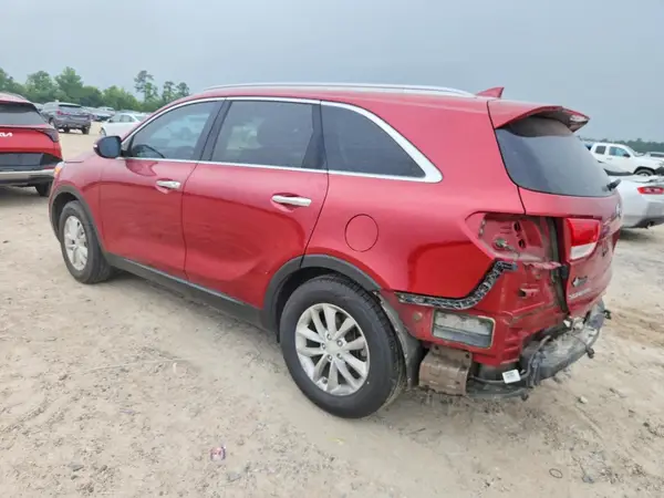 5XYPG4A32JG387110 2018 KIA SORENTO - Image 2