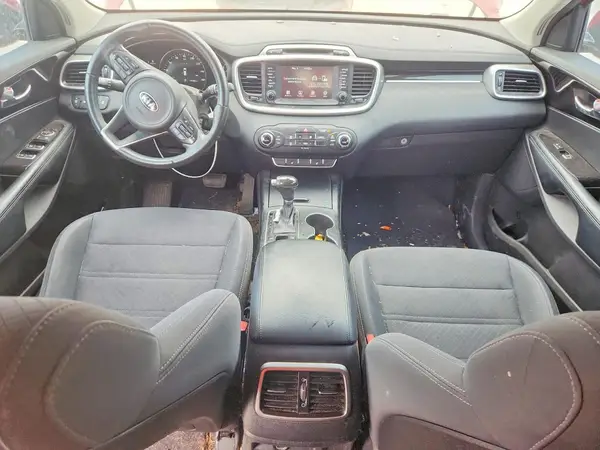 5XYPG4A32JG387110 2018 KIA SORENTO - Image 8