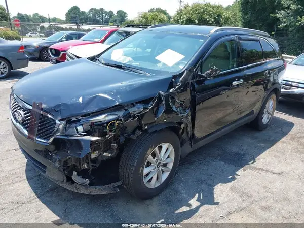 5XYPG4A32JG392873 2018 KIA SORENTO - Image 2