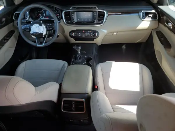 5XYPG4A32JG395627 2018 KIA SORENTO - Image 8
