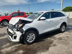 5XYPG4A32JG412460 2018 KIA SORENTO