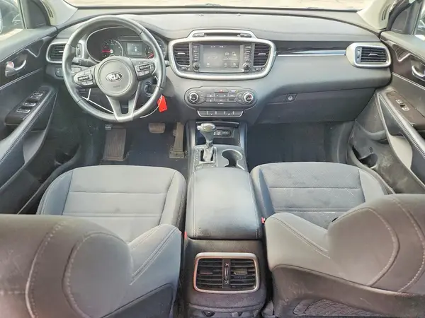 5XYPG4A32JG412622 2018 KIA SORENTO - Image 8