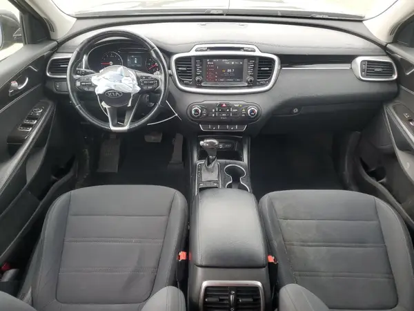 5XYPG4A32JG424527 2018 KIA SORENTO - Image 8