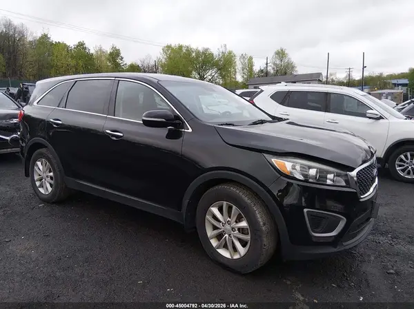 5XYPG4A32JG424804 2018 KIA SORENTO - Image 1