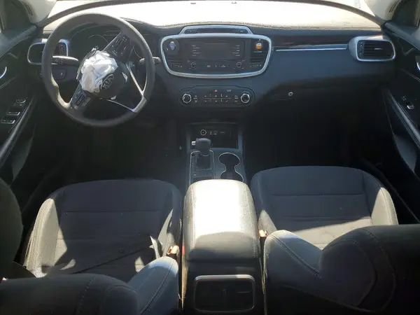 5XYPG4A32JG426651 2018 KIA SORENTO - Image 8