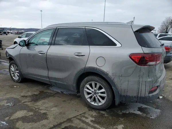 5XYPG4A32KG435044 2019 KIA SORENTO - Image 2