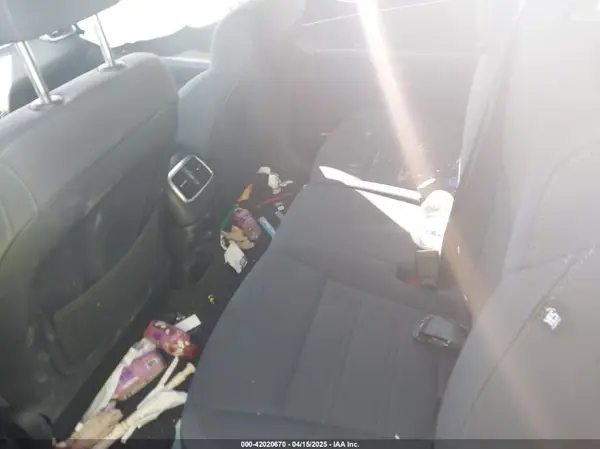 5XYPG4A32KG436114 2019 KIA SORENTO - Image 8