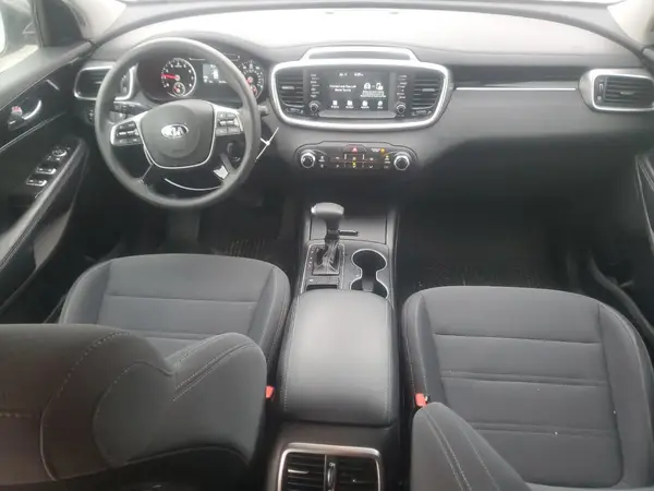 5XYPG4A32KG436145 2019 KIA SORENTO - Image 8
