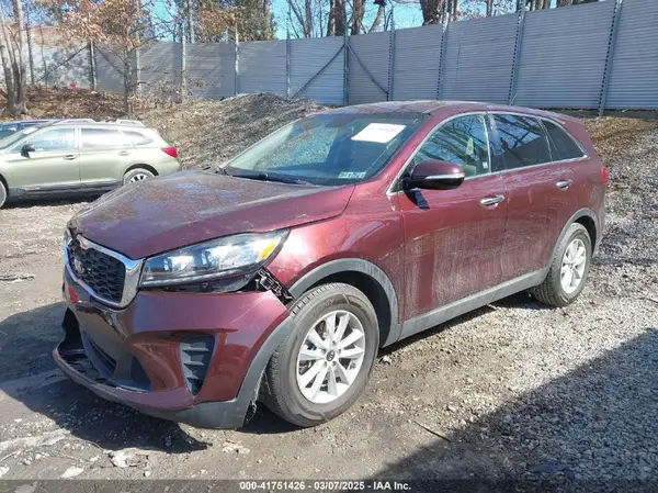 5XYPG4A32KG447551 2019 KIA SORENTO - Image 2
