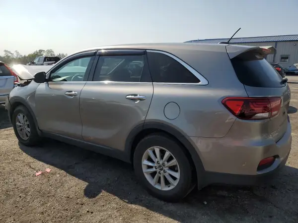 5XYPG4A32KG449686 2019 KIA SORENTO - Image 2