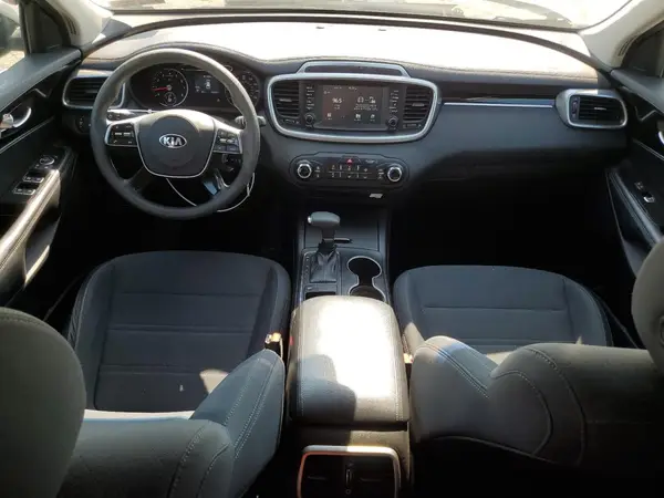 5XYPG4A32KG449686 2019 KIA SORENTO - Image 8