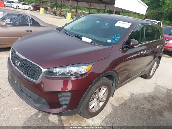 5XYPG4A32KG464978 2019 KIA SORENTO - Image 2