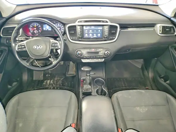 5XYPG4A32KG465967 2019 KIA SORENTO - Image 8