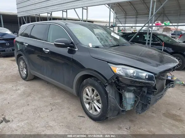 5XYPG4A32KG467377 2019 KIA SORENTO - Image 1