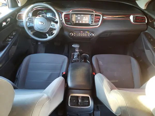 5XYPG4A32KG475771 2019 KIA SORENTO - Image 8