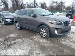 5XYPG4A32KG478668 2019 KIA SORENTO
