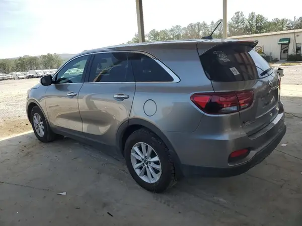 5XYPG4A32KG479030 2019 KIA SORENTO - Image 2