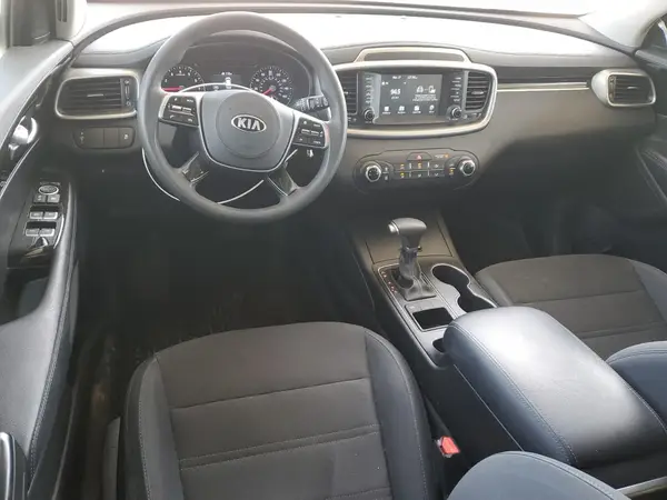 5XYPG4A32KG479030 2019 KIA SORENTO - Image 8