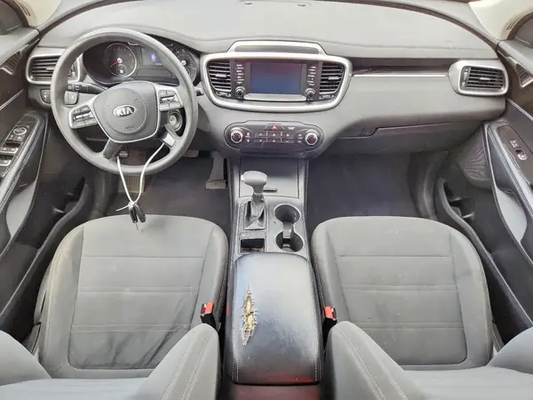 5XYPG4A32KG499987 2019 KIA SORENTO - Image 8